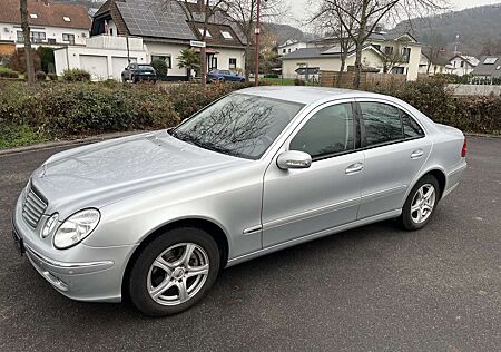 Mercedes-Benz E 200 Kompressor Automatik Elegance