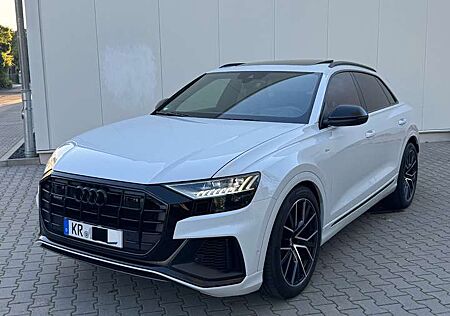Audi Q8 50 TDI S Line PANO HUD TOT MATRIX LED AHK 22 ZOLL