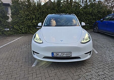 Tesla Model Y RWD