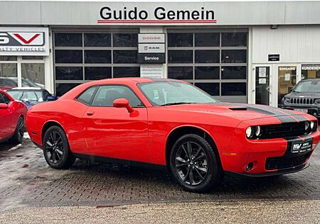 Dodge Challenger SXT 3.6 V6 AWD + Gasanlage + Navi + PDC