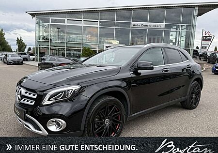 Mercedes-Benz GLA 250 PANORAMA/4-MATIC/KAMERA/HARMAN KARDON