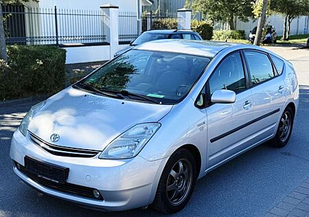 Toyota Prius gebraucht kaufen Toyota Prius Sol 1.5 Hybrid Tüv Neu