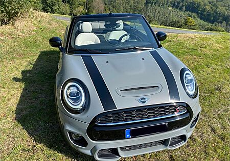 Mini Cooper S Cabrio John Cooper Works-TRIM,LED,LEDER,NAVI,RFK,DAB,Temp