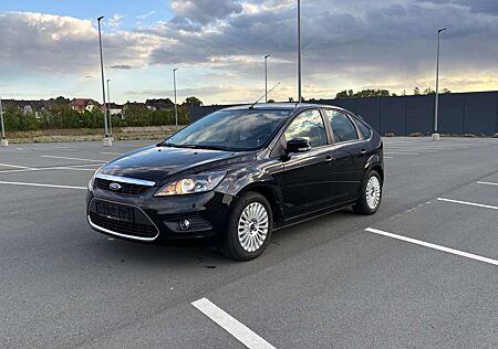 Ford Focus Lim. 1.6 116 PS Titanium TÜV 04/2027