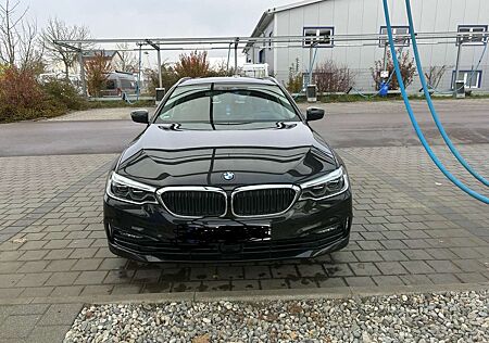 BMW 530i 530 5er+Touring++Touring+Aut.+Sport+Line