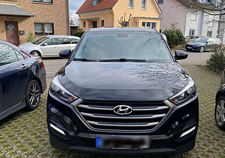 Hyundai Tucson blue 1.6 GDi 2WD Classic