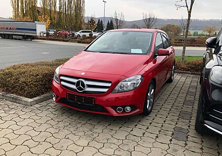 Mercedes-Benz B 180 CDI / d (246.212)