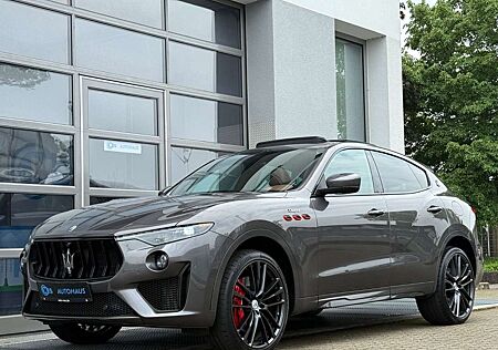 Maserati Levante TROFEO V8*PANO*360*B&W*SOFT*BELÜFTUNG*22