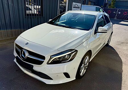Mercedes-Benz A 220 CDI 4Matic 2.Hand Automatik LED TÜV/SERVICE NEU