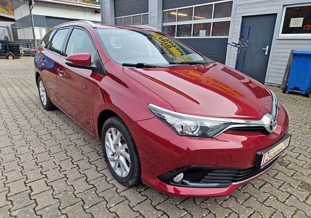 Toyota Auris Comfort NAVI-KAMERA-AHK-ALU