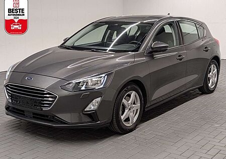 Ford Focus Titanium Navi/AHK/SHZ/PDC/Keyl./16 LM