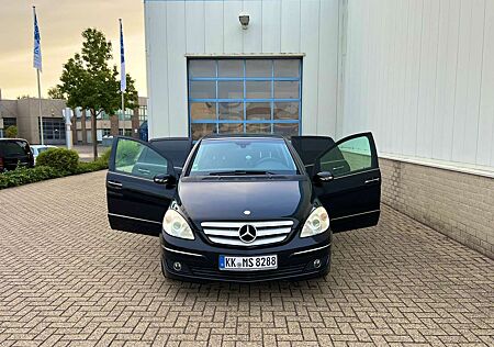 Mercedes-Benz B 170 TÜV/2027 / Nichtraucherfahrzeug / Anhängerkupplu