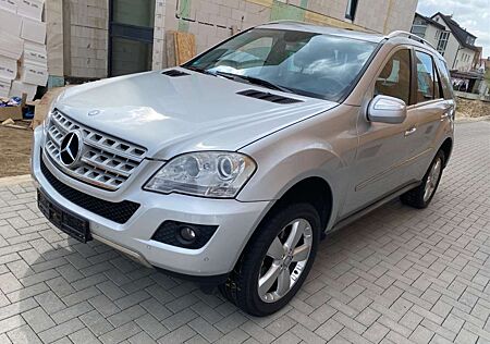 Mercedes-Benz ML 320 CDI 4Matic/GSD/Navi/Leder/STHZ