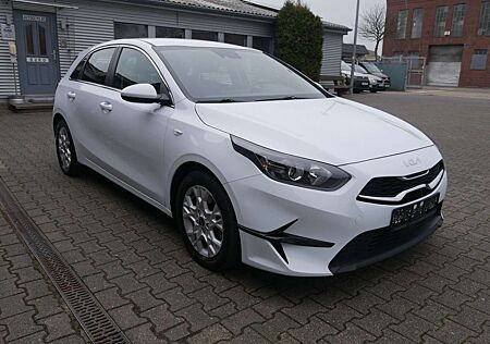 Kia Cee'd Ceed / Ceed 1.5 T-GDI Vision Aut. Navi ACC PDC