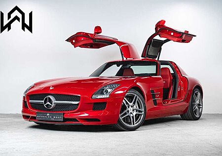 Mercedes-Benz SLS Coupe  *1 OWNER*