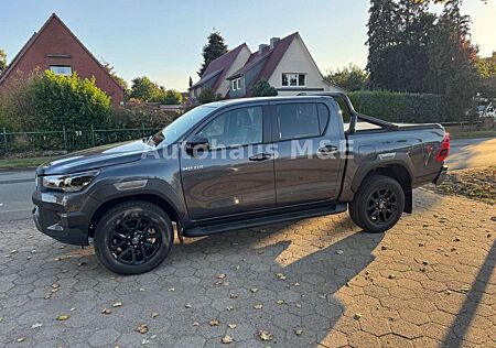 Toyota Hilux 2.8 Schalter Invincible sofort*Bügel+Rollo