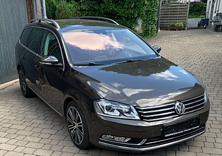 VW Passat Variant Volkswagen 2.0 TDI 4Motion DSG BlueMotion Tech Highline