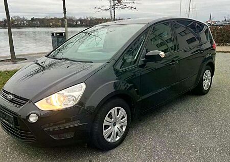 Ford S-Max Trend TUV Neu Navi 1 Hand