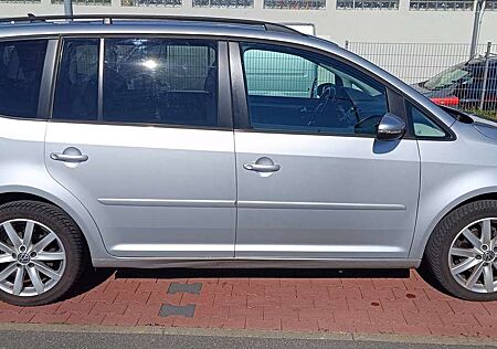 VW Touran Volkswagen Diesel 1.6 TDI DPF BlueMotion Technology