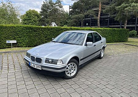 BMW 318i 318