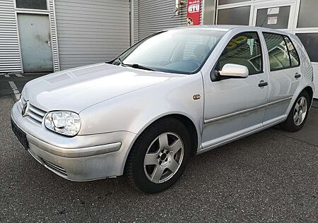 VW Golf Volkswagen 4 1.6 SR TÜV:03/2026 Zahnriemen erneuert