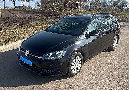 VW Golf Variant Volkswagen Golf VII Variant Diesel 1.6 TDI (BlueMotion Techno