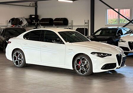 Alfa Romeo Giulia Veloce Q4 MATRIX+ACC+KAM+LEDER+SHZ+TOT.W+