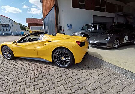 Ferrari 488 GTB 488 *2 TKM*1. HD* GARANTIE*KD NEU*