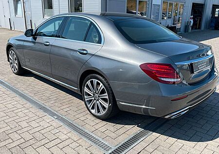 Mercedes-Benz E 400 E400d Lim 4Matic*Navi*Pano*HUD*Spur*Abst*Garntie