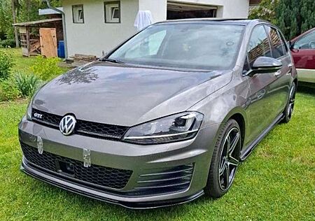 VW Golf Volkswagen 1.4 TSI DSG Comfortline