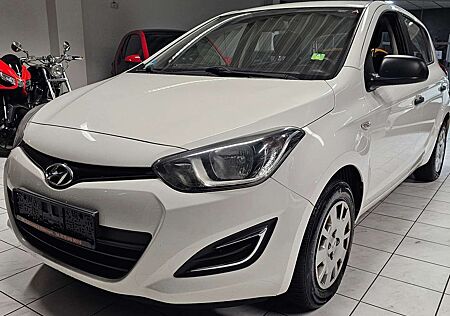 Hyundai i20 1.2 Fifa World Cup Edition, TÜV neu