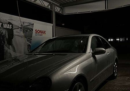 Mercedes-Benz CLK 200 Coupe CGI Elegance mit Umbauten