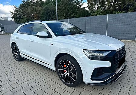 Audi Q8 50 TDI quattro