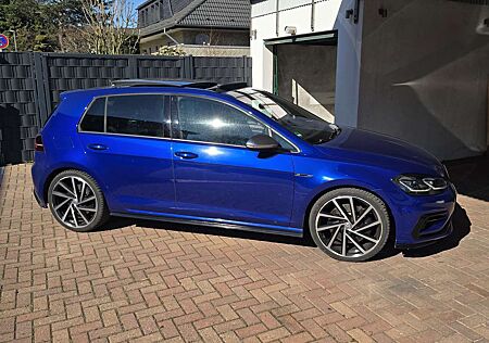 VW Golf Volkswagen +R+4Motion+(BlueMotion+Technology)+DSG