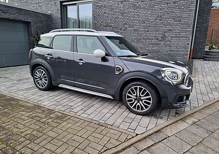 Mini Cooper SD Countryman John Cooper Works
