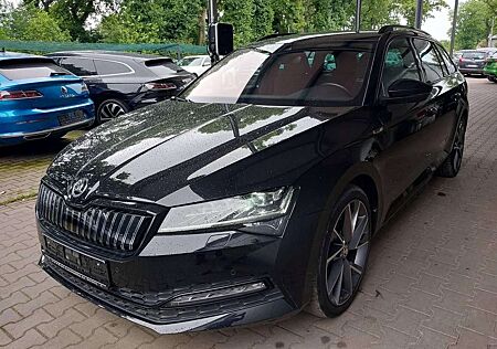 Skoda Superb Combi Sportline iV MATRIX ACC VIRTUAL