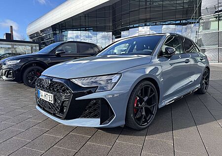 Audi RS3 Sportback quattro Matrix Sonos Panorama RS AGA