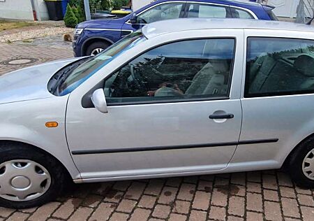 VW Golf Volkswagen 4