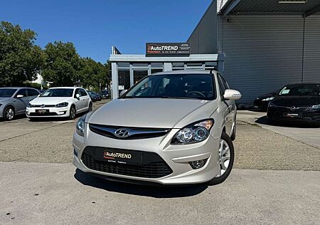 Hyundai i30 CW 1.4 *PDC*Sitzheizung*Tempomat*