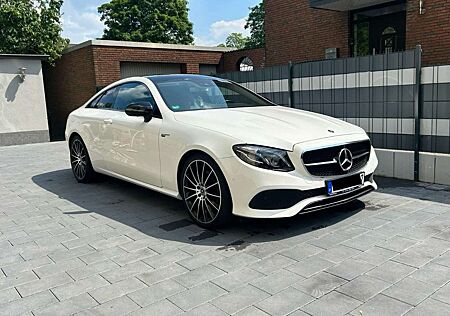 Mercedes-Benz E 200 Coupe 9G-TRONIC Widescreen Burmester Night-Paket