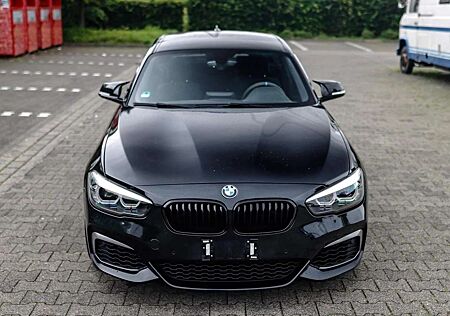 BMW 1er M Coupé M140i xDrive Sport-Aut. Special Edition