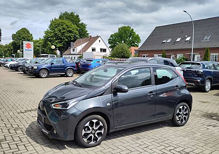 Toyota Aygo x-play Team D