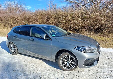 BMW 118i 118 Sport Line - Garantie bis August 2029
