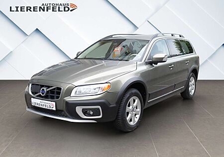 Volvo XC 70 XC70 XC70 2.4D Momentum AWD nur 53 Tkm