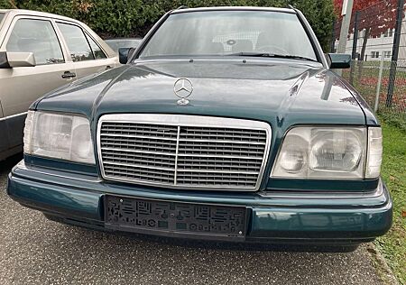 Mercedes-Benz E 250 E-Klasse T D Kombi W124