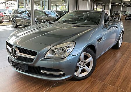 Mercedes-Benz SLK 200 BlueEfficiency DISTRONIC/BIXENON/ILS