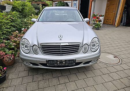 Mercedes-Benz E 200 Kompressor Automatik Elegance
