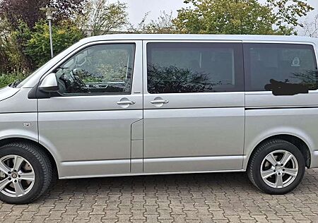 VW T5 Multivan Volkswagen Multivan Highline