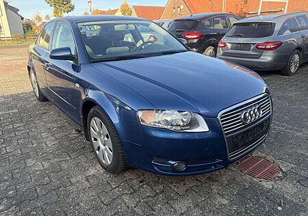 Audi A4 Top Ausstattung / Allwetterreifen u.v.m.