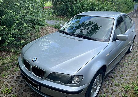 BMW 318i 318 Edition Lifestyle